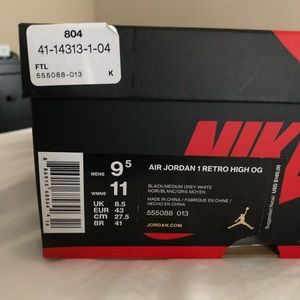 Air Jordan 1 Retro High OG - AUTHENTIC
